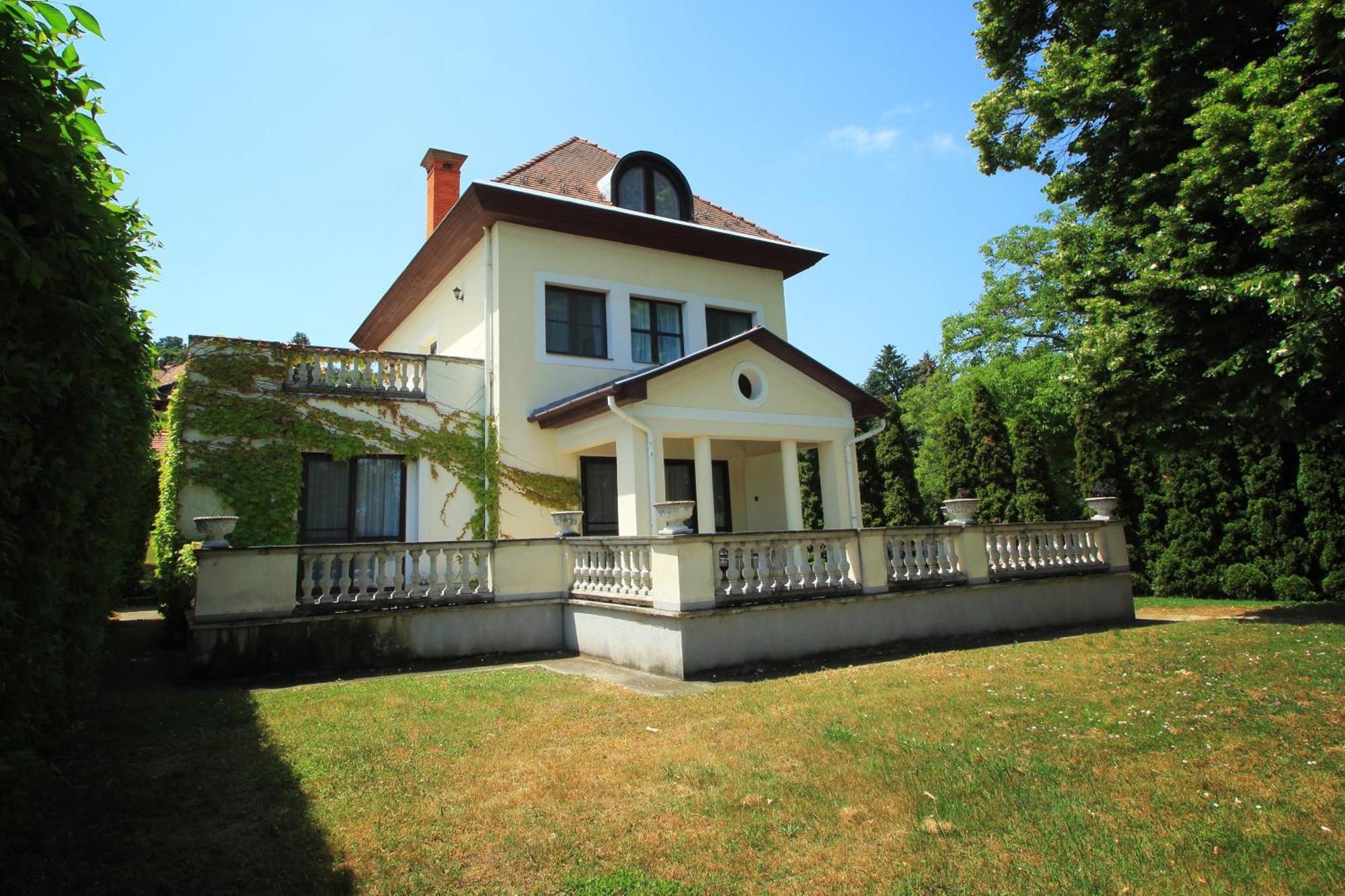 Aquilo Apartment
